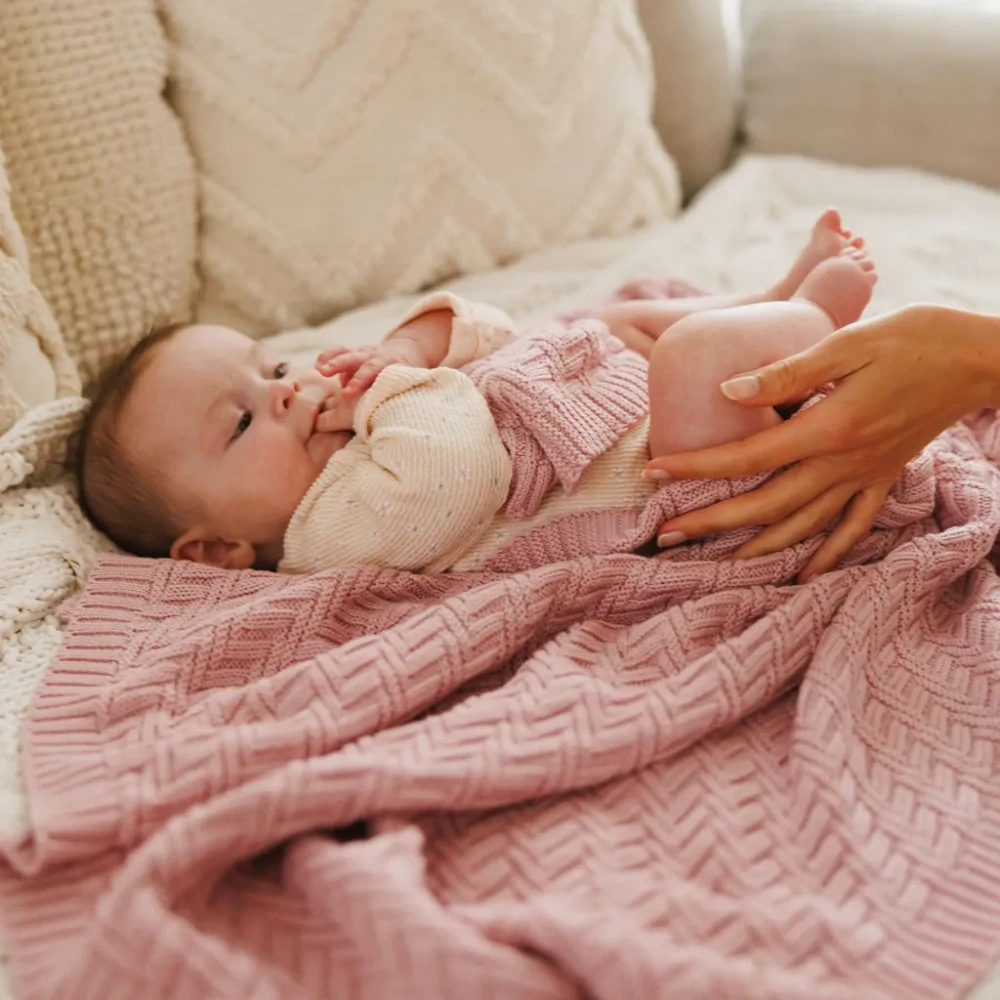 BABYONO Deka z organické bavlny pletená 75 x 100 cm pink 0m+