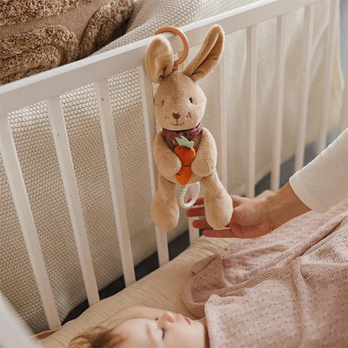 BABYONO Plyšová hrající hračka - Králíček KARO