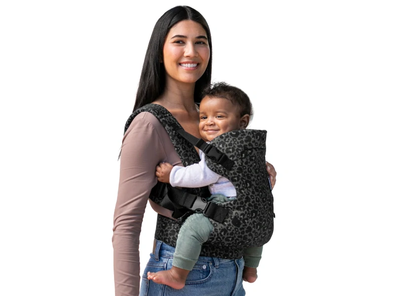 Infantino Nosítko Flip Advanced 4V1 Light & Airy Convertible Leopard Black