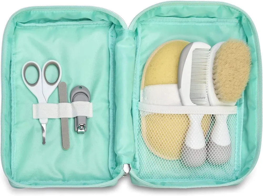 CHICCO Cestovní hygienický set pro děti 6v1