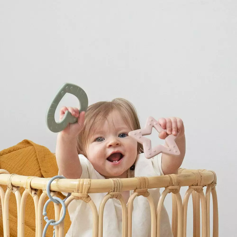 BIBS Baby Bitie kousátko / Heart Peach