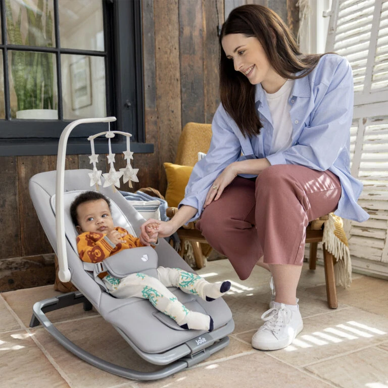 Joie lehátko Dreamer™ walnut 