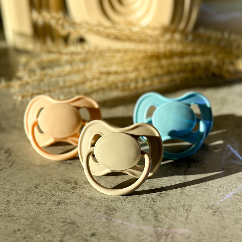 Canpol babies Dudlík 0-6m kaučukový třešinka 1ks NUDE béžový