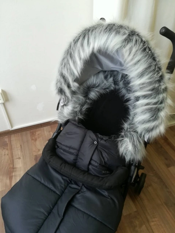 Univerzální kožešinový límec na kočár šedý
