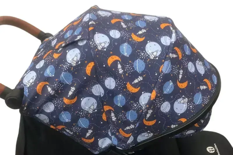 PETITE&MARS Kočárek Street+ Air Oak včetně stříšky a polstrování Limited 100 Cosmos
