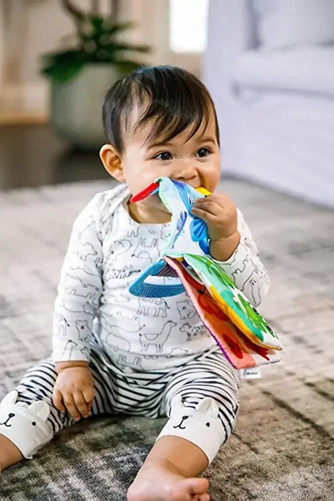 BABY EINSTEIN Kousátko knížka Curious Explorers™0m+