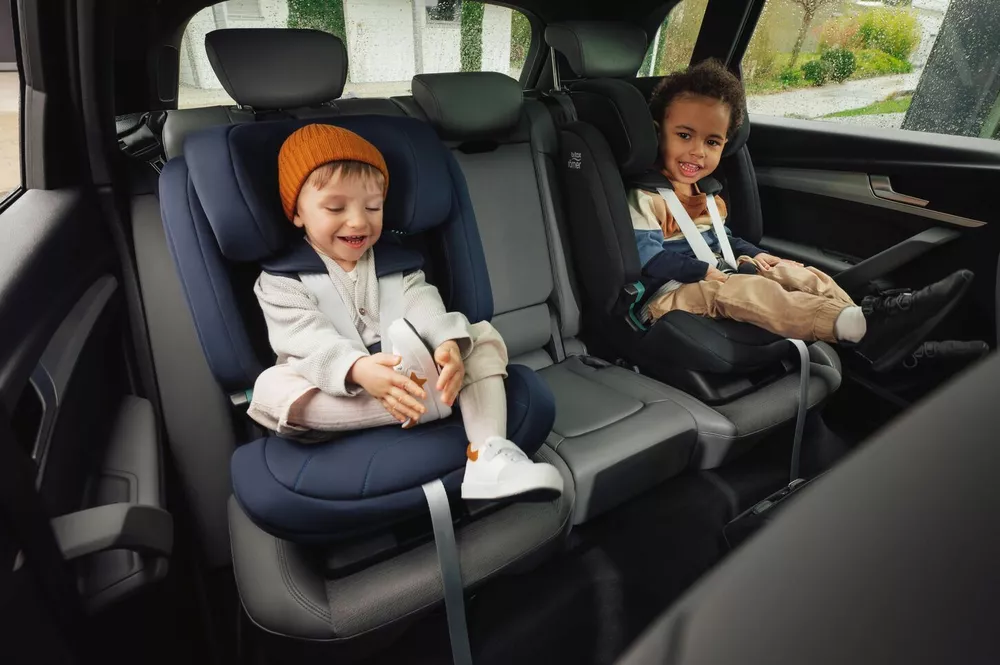 Autosedačka BRITAX RÖMER Versafix Dusty Rose