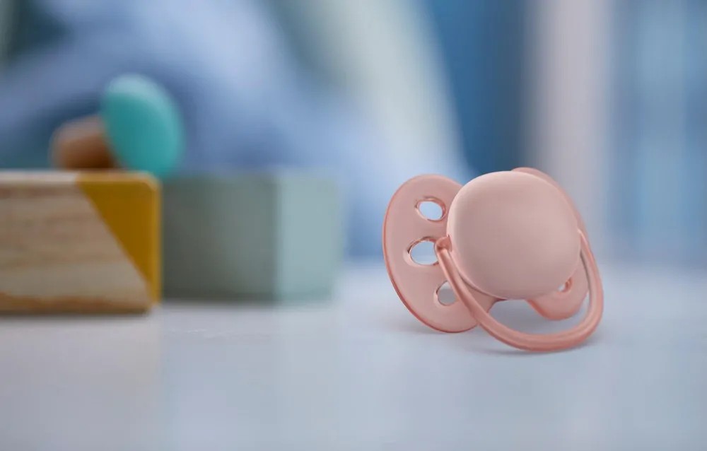 Philips AVENT Šidítko Ultrasoft Premium neutral 0-6m dívka, 2 ks