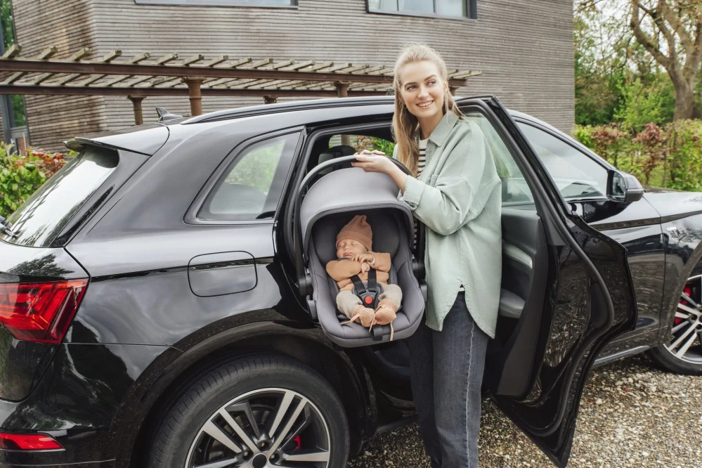 Autosedačka Britax Römer Baby-Safe Core Space Chai