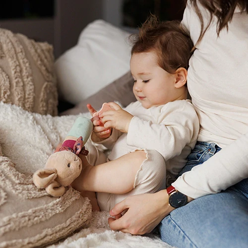 BABYONO Pískací hračka Králíček Karo