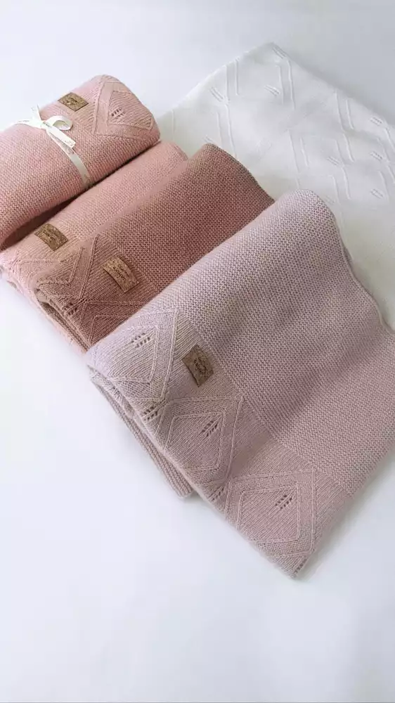 Jamiks pletená deka Mariam Dirty Pink