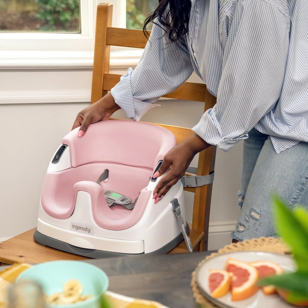 INGENUITY Podsedák na jídelní židli 2v1 Baby Base Peony 6 m+, do 22 kg