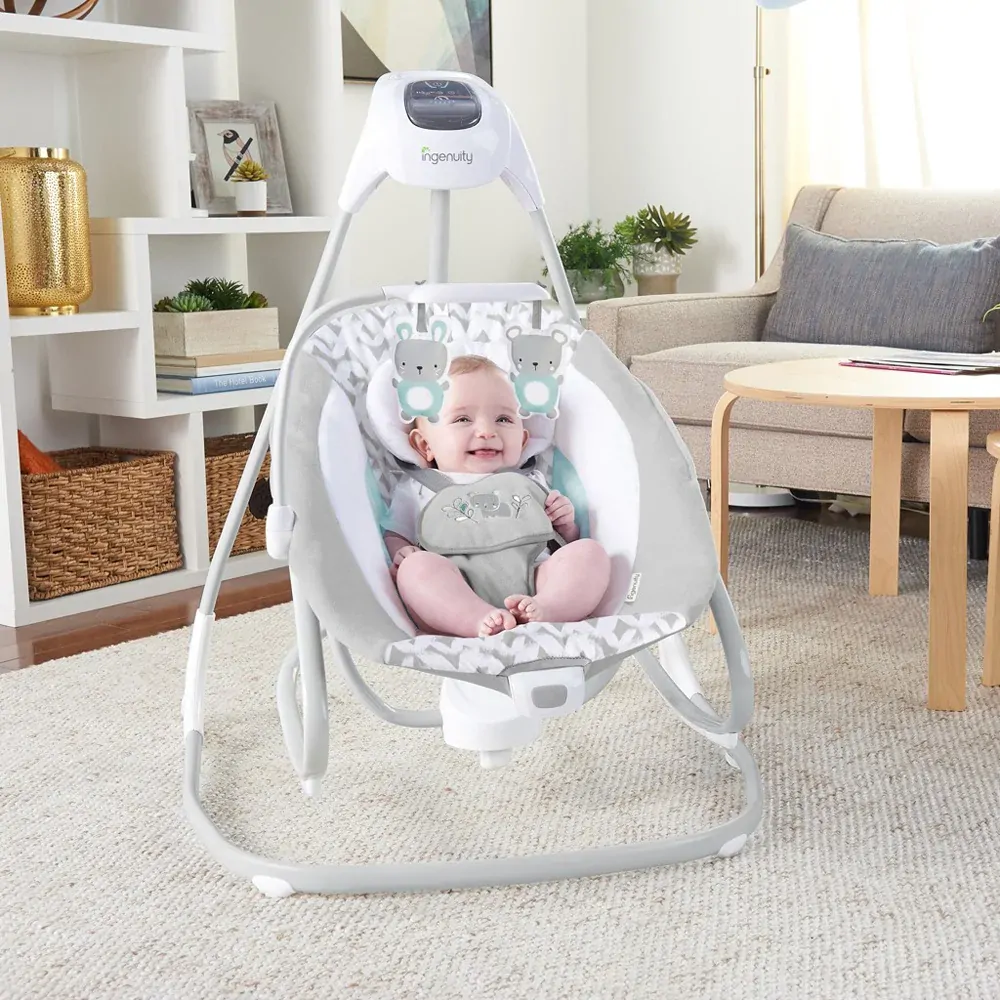 INGENUITY Houpačka velká s vibrací a melodií USB 2v1 Raylan 0m+ do 9 kg
