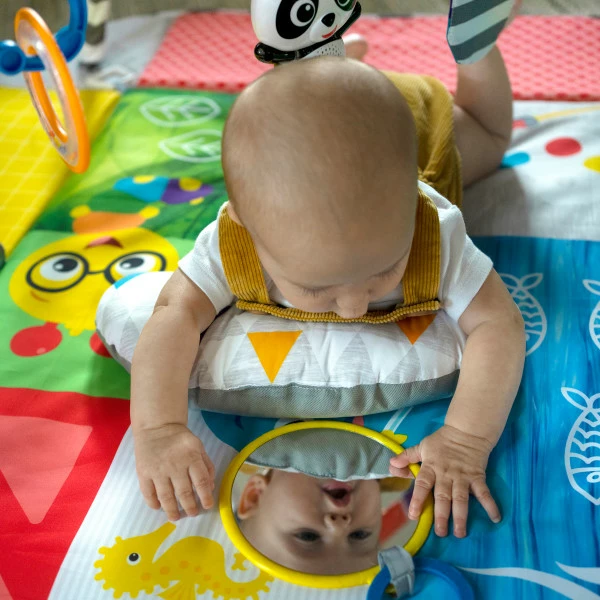 BABY EINSTEIN Deka na hraní 5v1 Patch's Color Playspace ™ 0m +