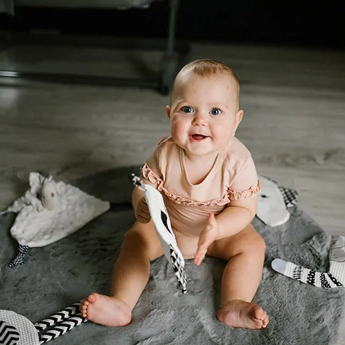 BABYONO Hračka muchláček Blinky Cloud 0m+
