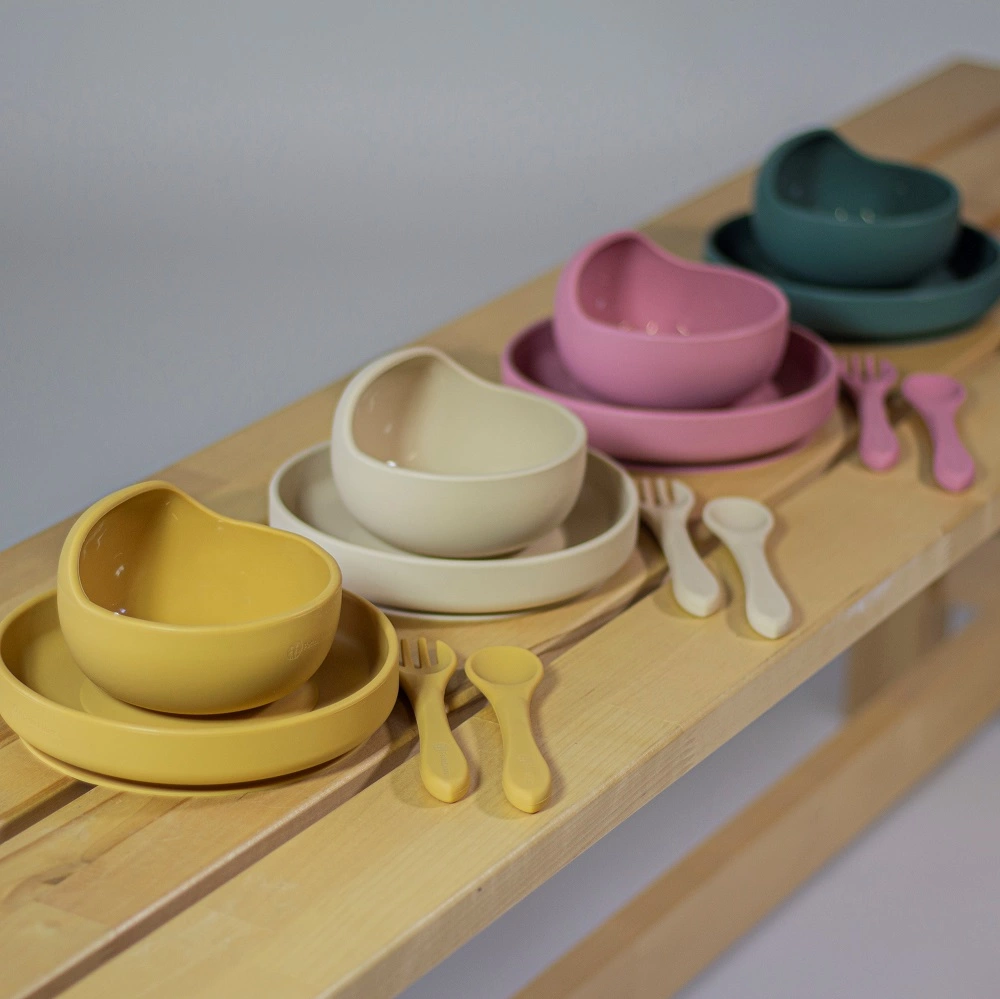 PETITE&MARS Set jídelní silikonový TAKE&MATCH 3 ks Intense Ochre