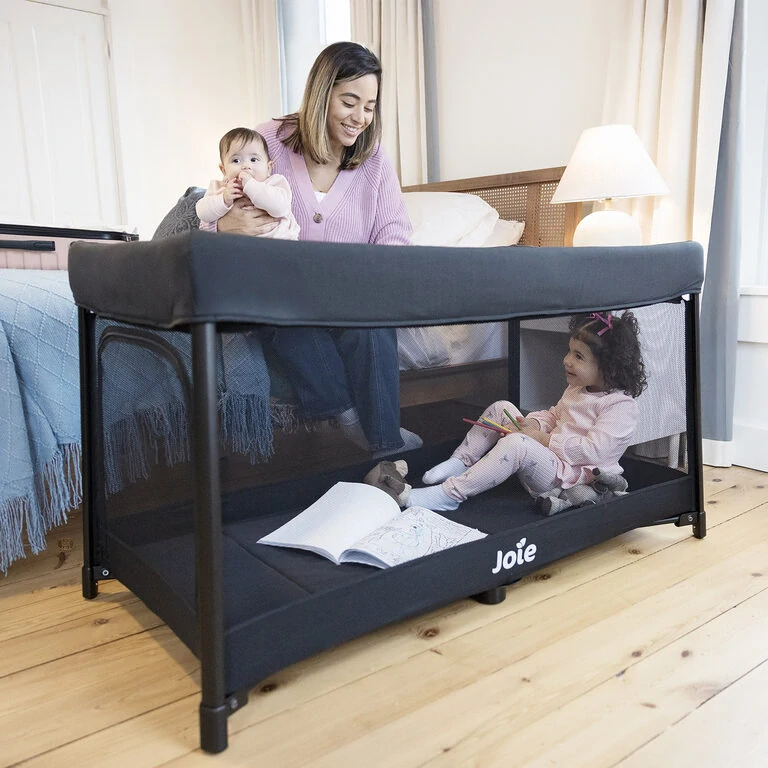 Cestovní postýlka Joie Amigo™ shale