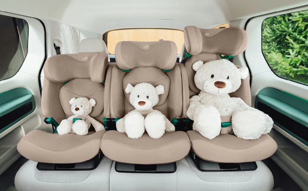 Autosedačka Britax Römer Safefix 100-150 cm Dusty Rose