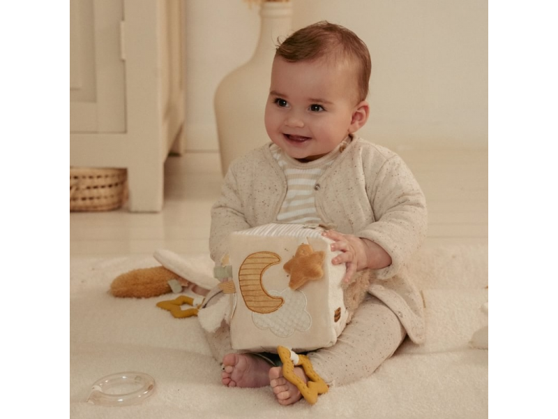 Little Dutch Kostka textilní s aktivitami Newborn Naturals