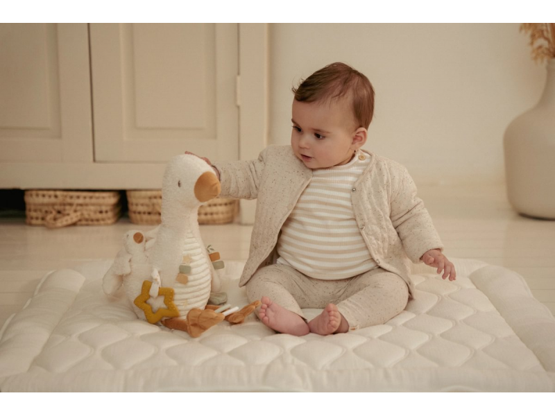 Little Dutch Husa plyšová s aktivitami Newborn Naturals