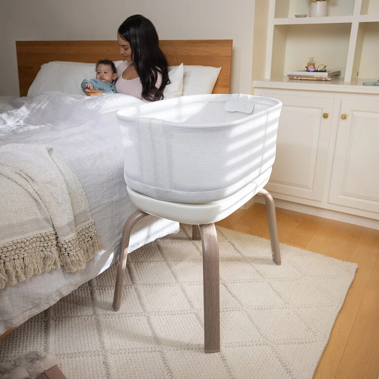 Dětská chytrá postýlka Graco Eluma™ Nest luna